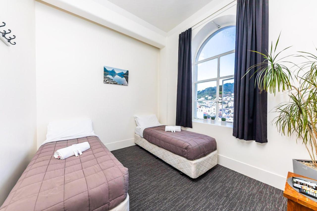 Base Wellington Hostel Ngoại thất bức ảnh