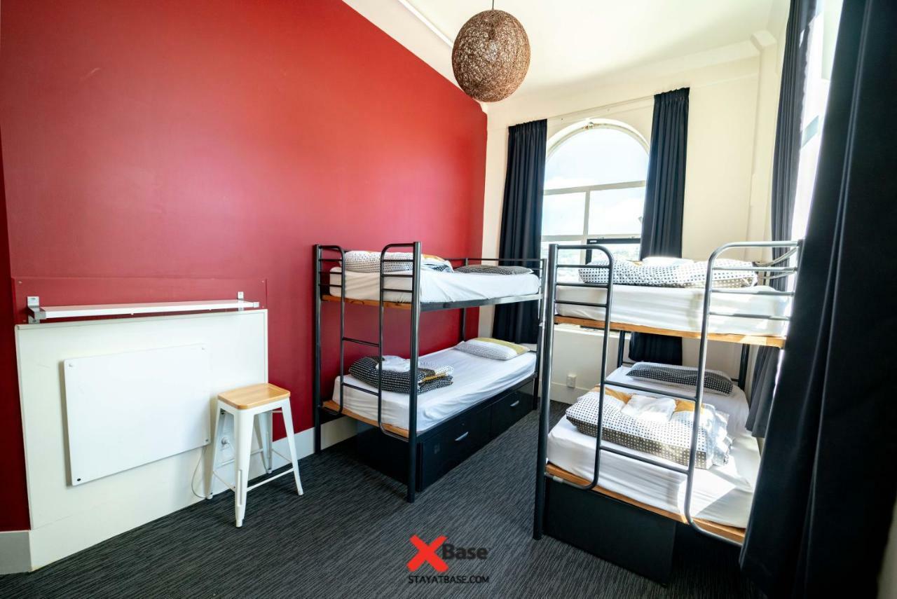 Base Wellington Hostel Ngoại thất bức ảnh